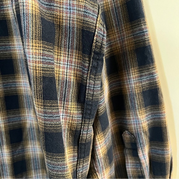 G.H. Bass Plaid Button-down Sz XL - Picture 8 of 9